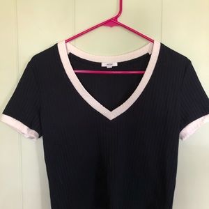 Dark navy blue cropped sweater.